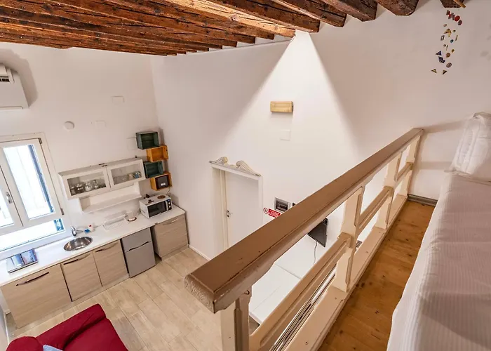 Ca Giardini Apartments in Biennale by Bricola Apartments